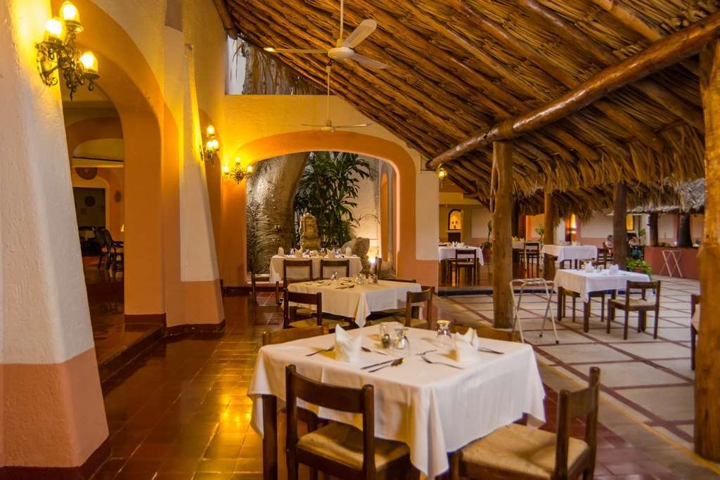 Villas Arqueologicas Chichén-Itzá Restaurant foto